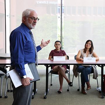 皇冠体育博彩 students are represented by a Student Senate.